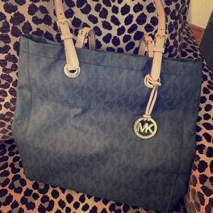 Michael Kors Jet Set Monogram Tote